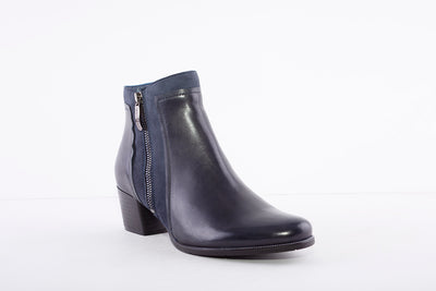 REGARDE LE CIEL - ISABEL-28 MEDIUM HEEL ANKLE BOOT - NAVY