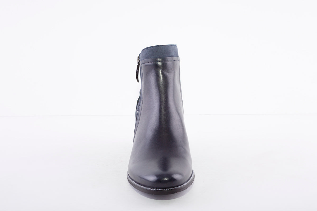 REGARDE LE CIEL - ISABEL-28 MEDIUM HEEL ANKLE BOOT - NAVY