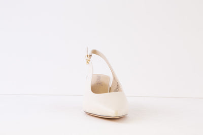CAPRICE - 29605-170 MEDIUM BLOCK HEEL SLING-BACK SHOE - CREAM LEATHER