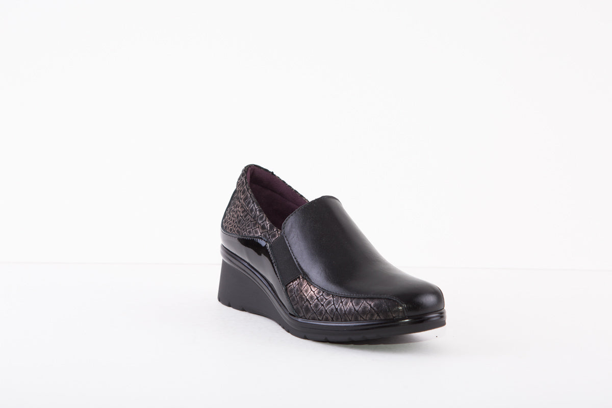 PITILLOS 1621 WEDGE COMFORT SHOE - BLACK