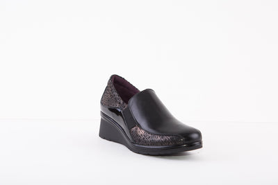 PITILLOS 1621 WEDGE COMFORT SHOE - BLACK