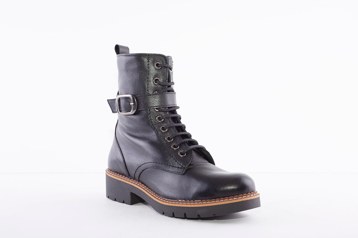MARIA JAEN - 3042 LOW HEEL LACE (ZIP) FASHION ANKLE BOOT - BLACK LEATHER