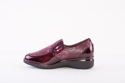 PITILLOS 1610 SLIP-ON COMFORT SHOE - WINE