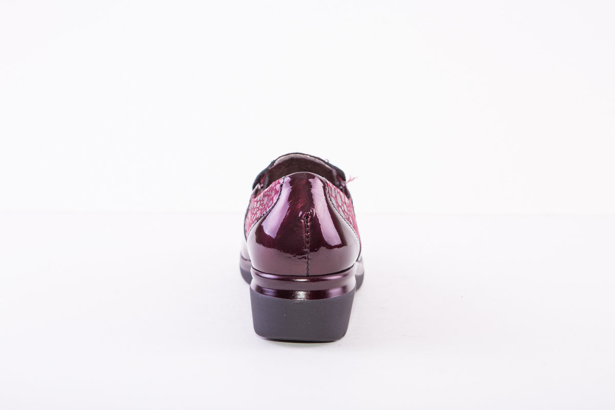 PITILLOS 1610 SLIP-ON COMFORT SHOE - WINE