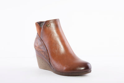 SUSST - NADINE 21 WEDGE FASHION ANKLE BOOT - TAN