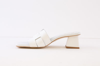 OH MY SANDALS - 5256 MEDIUM BLOCK HEEL MULE - WHITE