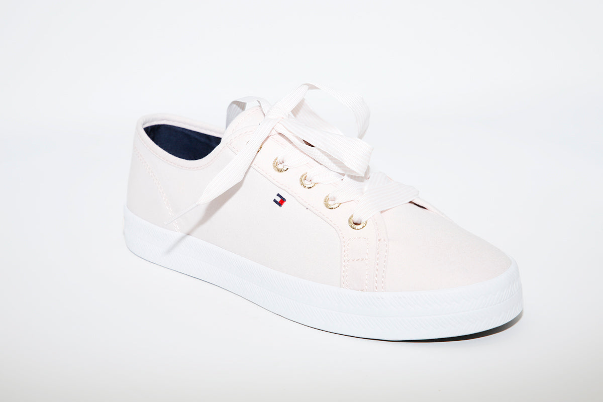 ESSENTIAL- LACED RUNNER - PALE PINK