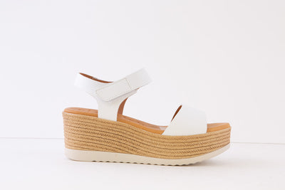 OH MY SANDALS - 5214 MEDIUM WEDGE SANDAL - WHITE