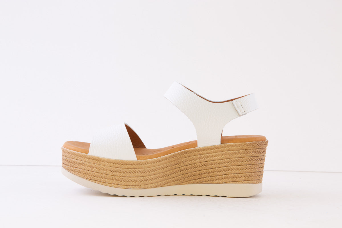 OH MY SANDALS - 5214 MEDIUM WEDGE SANDAL - WHITE