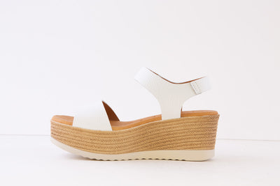 OH MY SANDALS - 5214 MEDIUM WEDGE SANDAL - WHITE