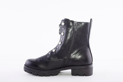 TAMARIS - 25847-001 LOW HEEL ZIP BOOT WITH PEARL DETAIL - BLACK