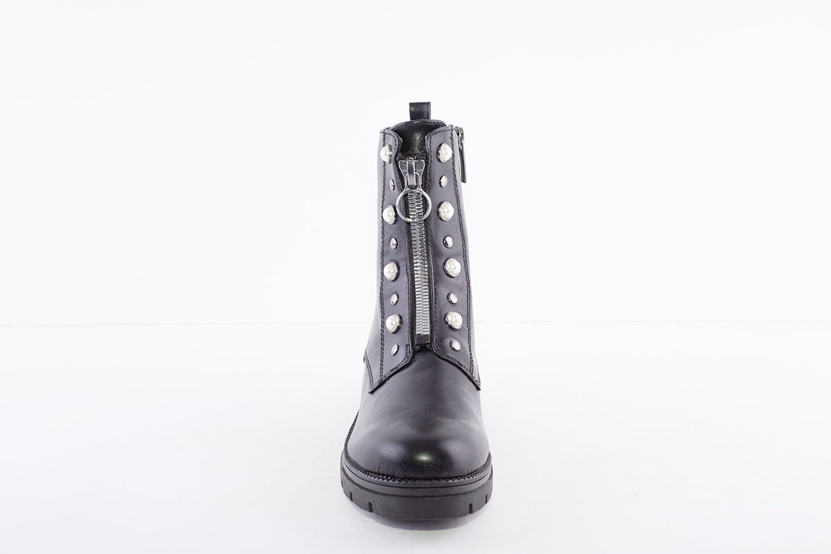 TAMARIS - 25847-001 LOW HEEL ZIP BOOT WITH PEARL DETAIL - BLACK