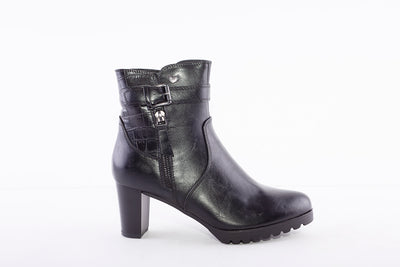 SUSST - HUDSON21 HIGH HEEL FASHION BUCKLE/ZIP ANKLE BOOT - BLACK