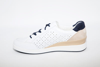 LDS LACED COMFORT SHOE - WHITE