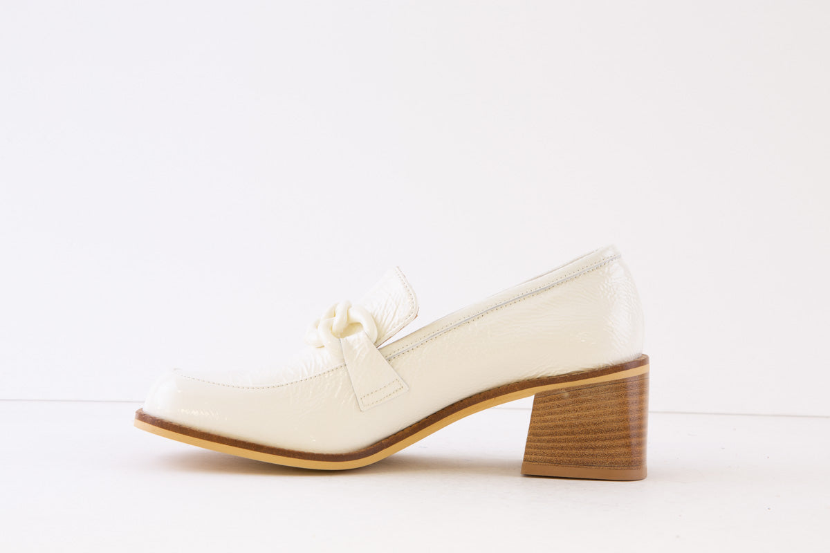 MARCO MOREO - D2061 JKO MEDIUM HEEL SHOE - OFF WHITE