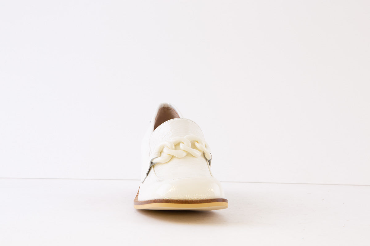 MARCO MOREO - D2061 JKO MEDIUM HEEL SHOE - OFF WHITE