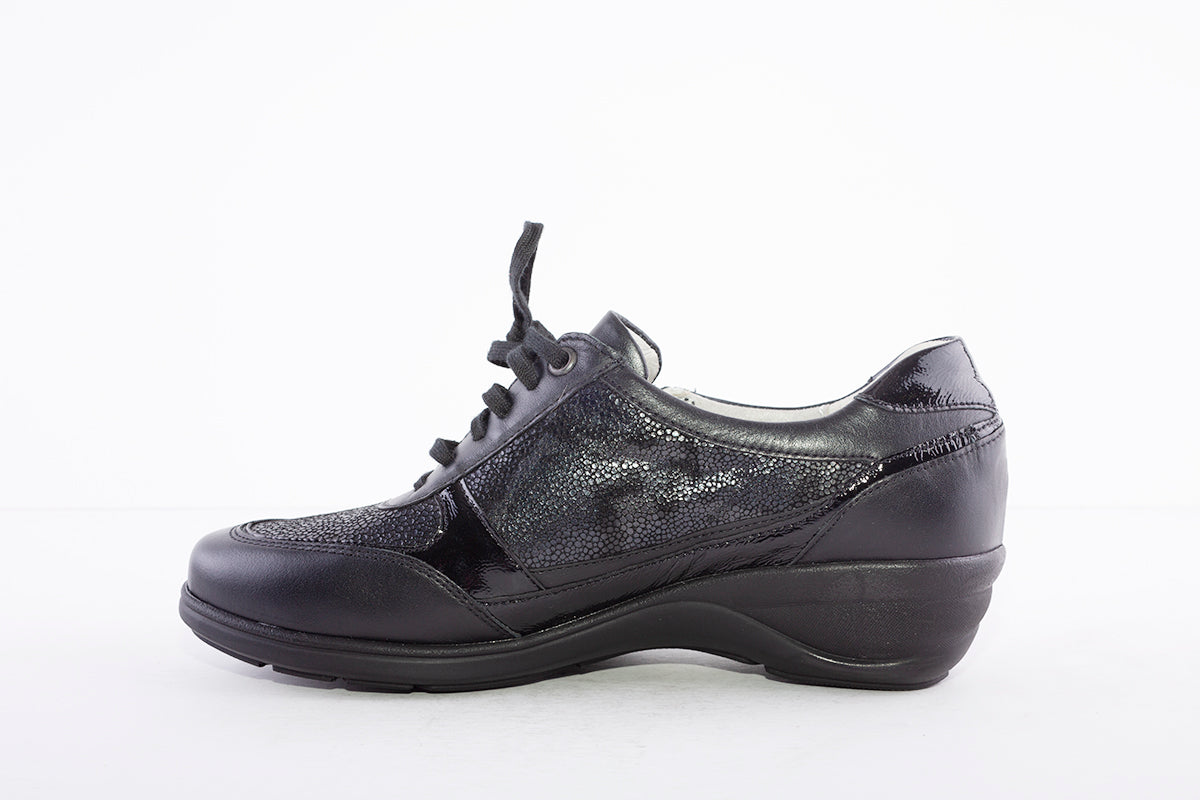 WALDLAUFER - 305006 HAGA-LACED WALKING SHOE - BLACK
