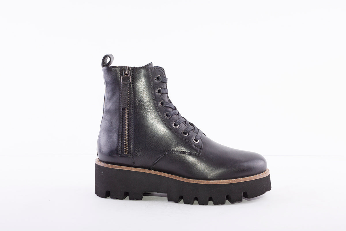ARA - 16711-01 LACE-UP DOUBLE ZIP WEDGE ANKLE BOOT - BLACK LEATHER