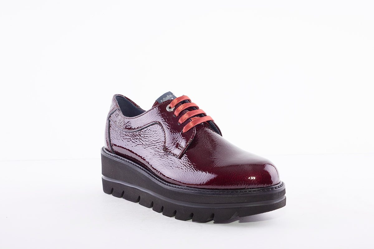 CALLAGHAN - 14805 LACED PLATFORM SHOE - WINE PATENT