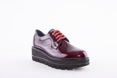 CALLAGHAN - 14805 LACED PLATFORM SHOE - WINE PATENT