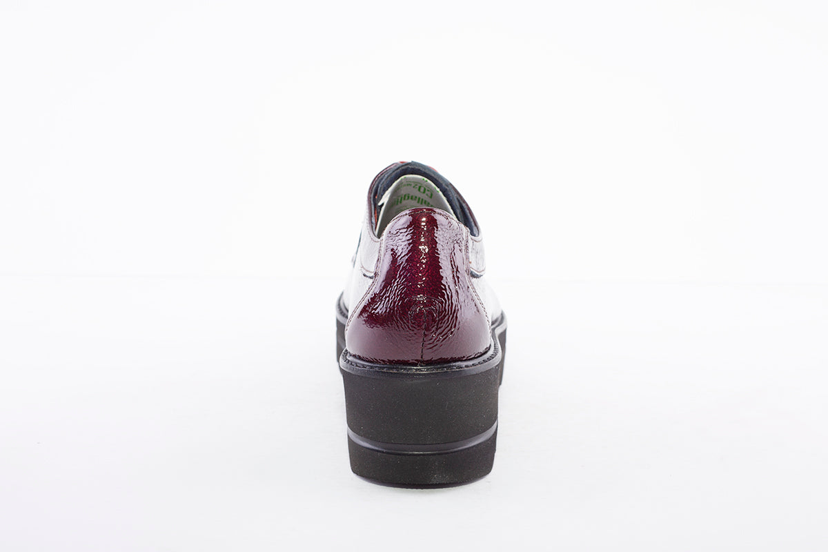 CALLAGHAN - 14805 LACED PLATFORM SHOE - WINE PATENT