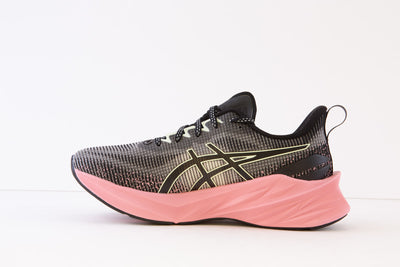 ASICS - NOVABLAST 3  LE-LACED TRAINER - BLACK/PINK