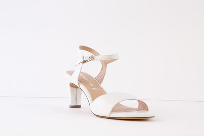 TAMARIS - 28008-140 MEDIUM HEEL SANDAL - WHITE