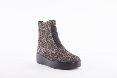 WONDERS - A-8332 PLATFORM BOOT - GREEN LEOPARD