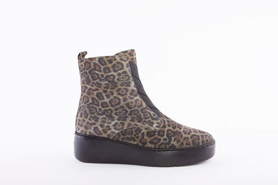 WONDERS - A-8332 PLATFORM BOOT - GREEN LEOPARD