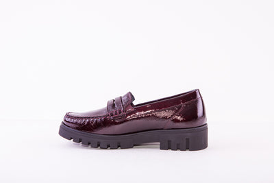 WALDLAUFER - 723502 143 SERENA-CHUNKY LOAFER - WINE PATENT