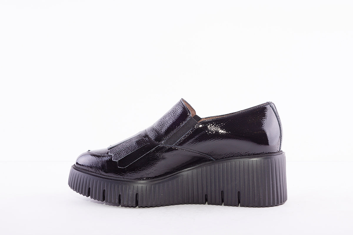 WONDERS - E-6203 WEDGE SLIP-ON SHOE - BLACK PATENT