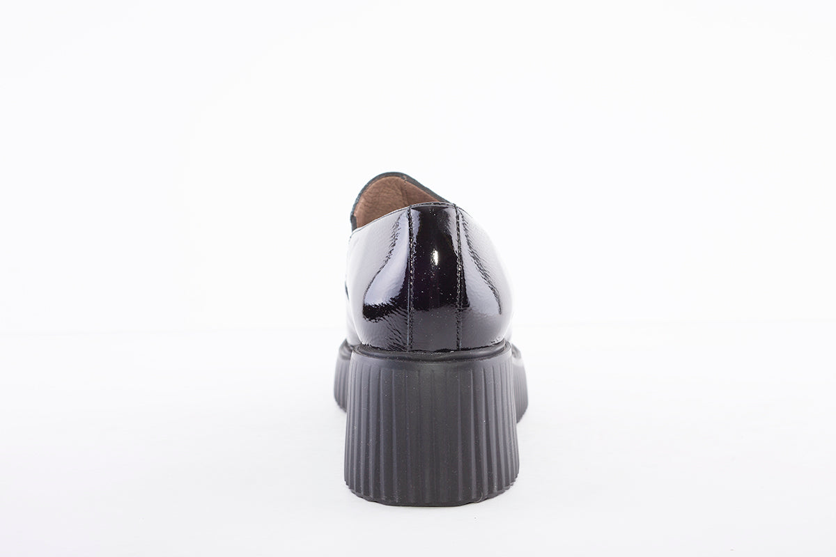 WONDERS - E-6203 WEDGE SLIP-ON SHOE - BLACK PATENT
