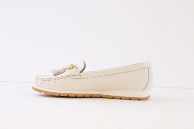 AEROBICS - 8380.001 FLAT SLIP-ON MOCCASIN SHOE - WHITE LEATHER