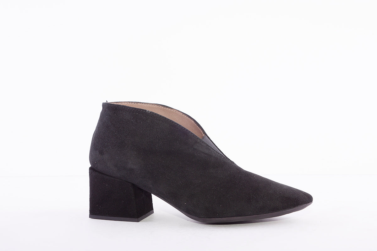 WONDERS - I-7803 MEDIUM HEEL ANKLE BOOT - BLACK SUEDE
