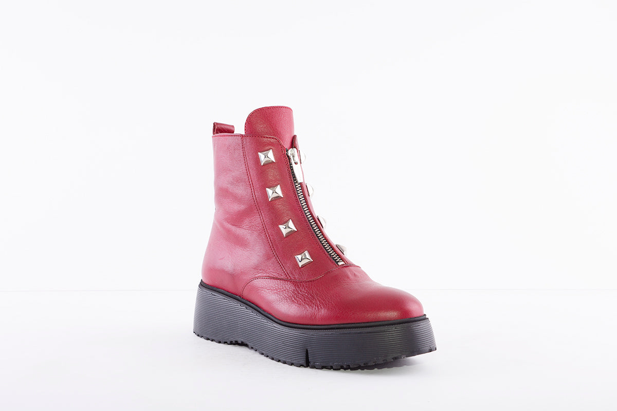 WONDERS - A-9301 LOW WEDGE ANKLE BOOT - RED LEATHER
