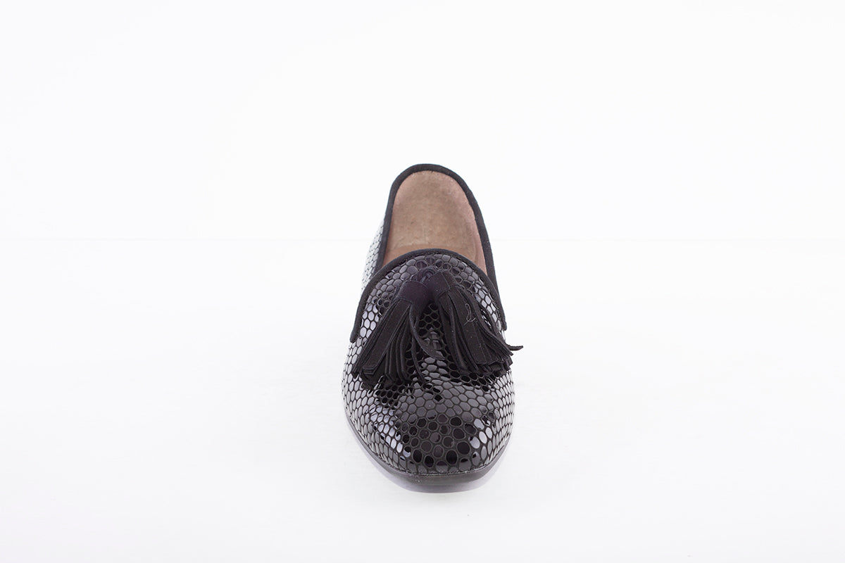 WONDERS - C-6302 FLAT TASSEL SHOE - BLACK SNAKESKIN