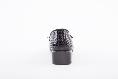 WONDERS - C-6302 FLAT TASSEL SHOE - BLACK SNAKESKIN