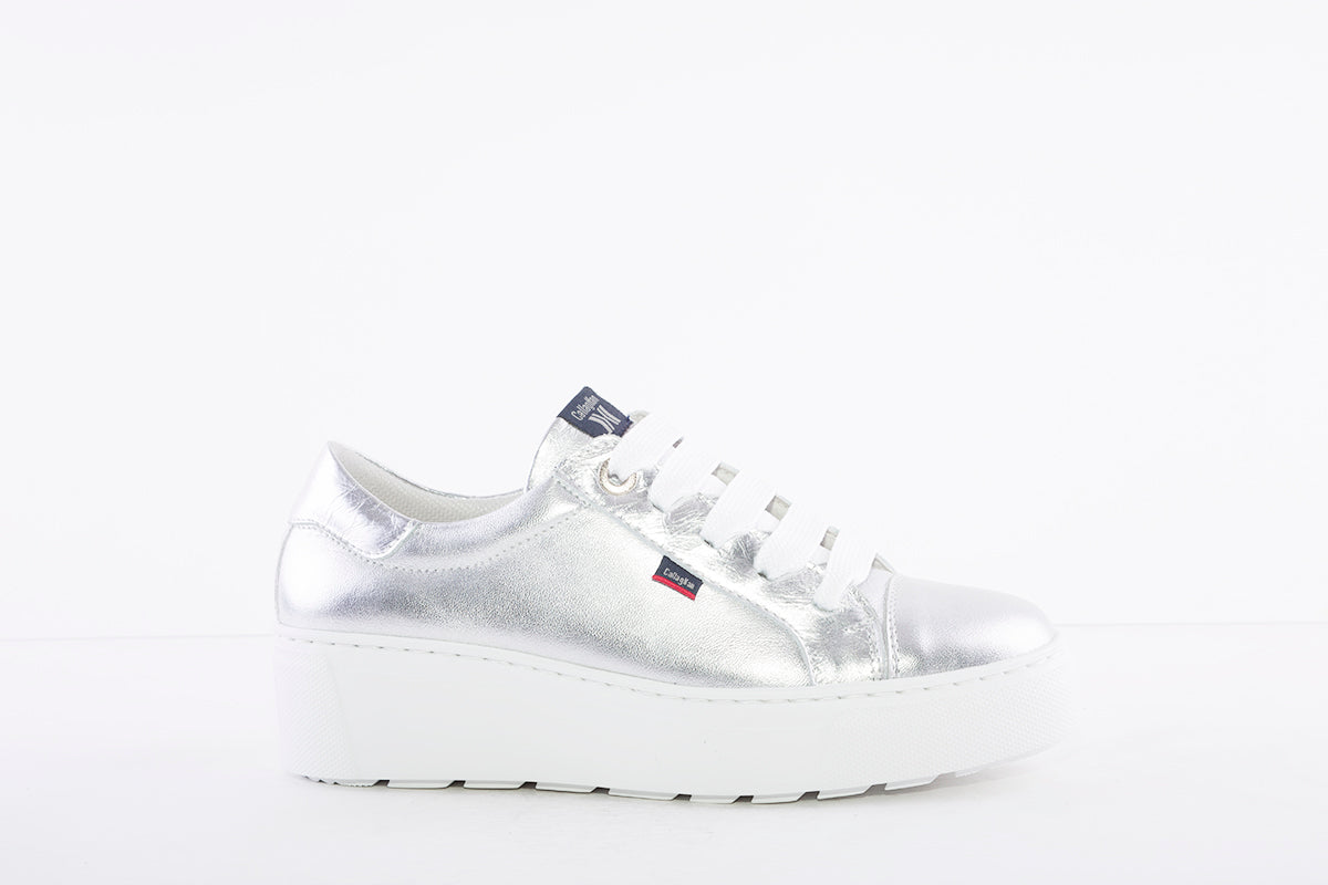 CALLAGHAN - 14913 LACED PLATFORM TRAINER - SILVER