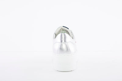 CALLAGHAN - 14913 LACED PLATFORM TRAINER - SILVER