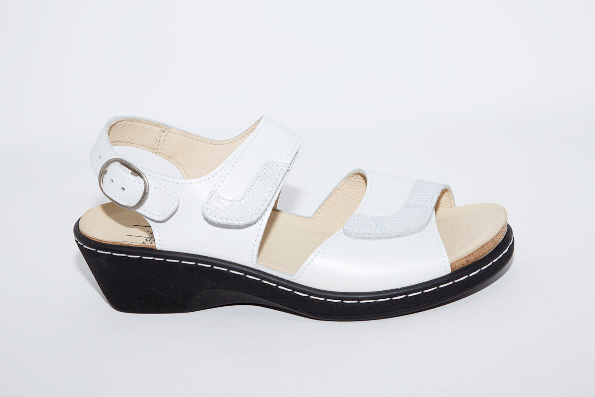 BELVIDA - WEDGE VELCRO COMFORT SANDAL - WHITE LEATHER