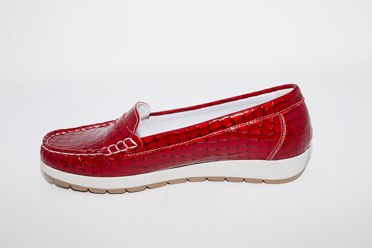 IMAC - FLAT LOAFER - RED CROC PATENT
