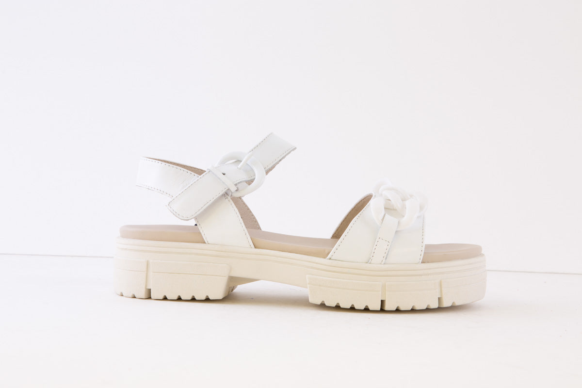 CAPRICE - 28708-102 CHUNKY FLAT SANDAL - WHITE