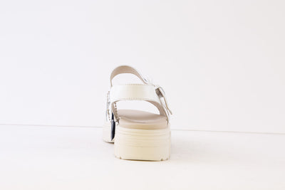 CAPRICE - 28708-102 CHUNKY FLAT SANDAL - WHITE