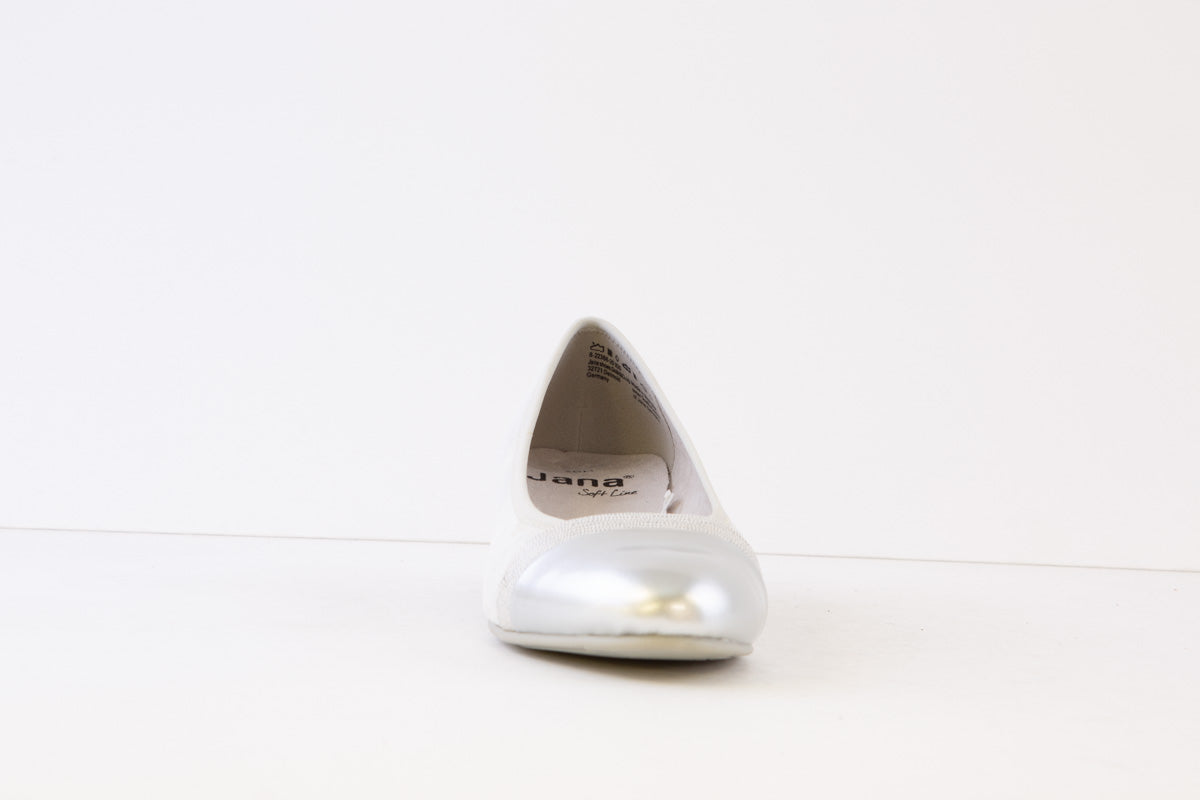 JANA - 22366-920 LOW BLOCK HEEL COURT SHOE - SILVER
