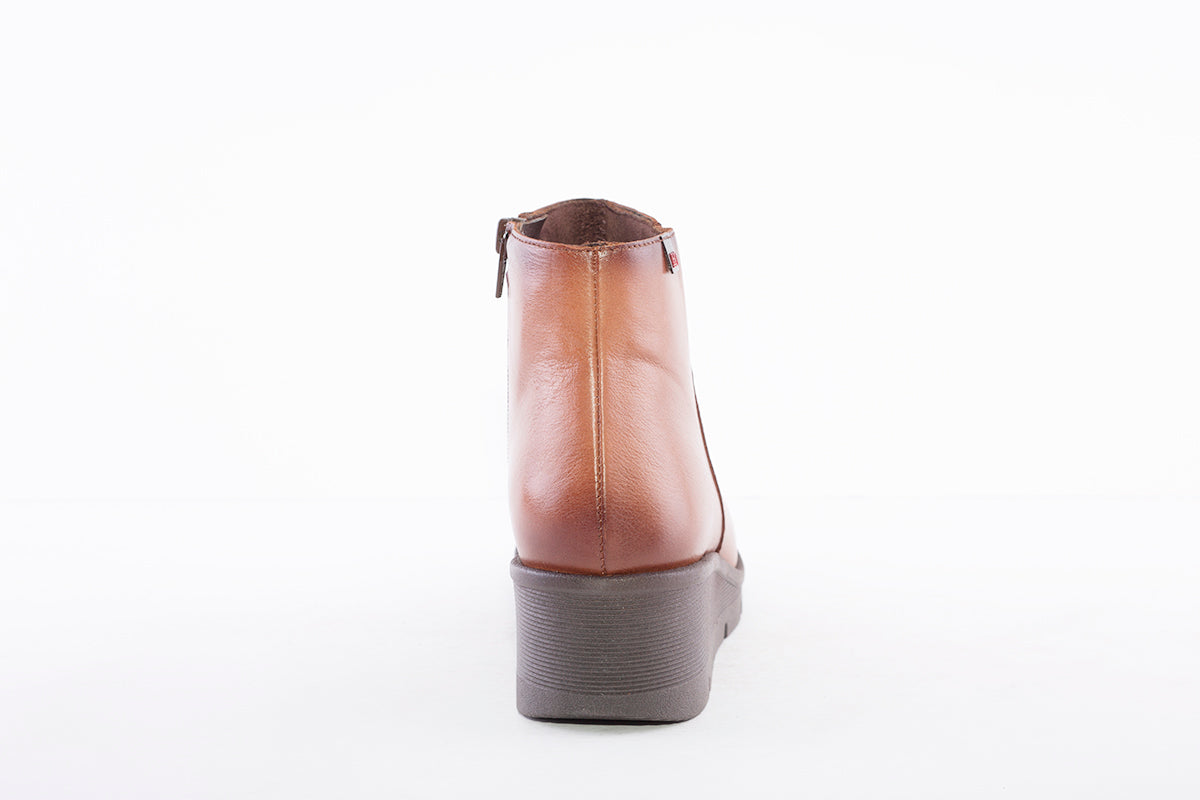 PEPE MENARGUES- 20824 MEDIUM WEDGE ANKLE BOOT - TAN LEATHER