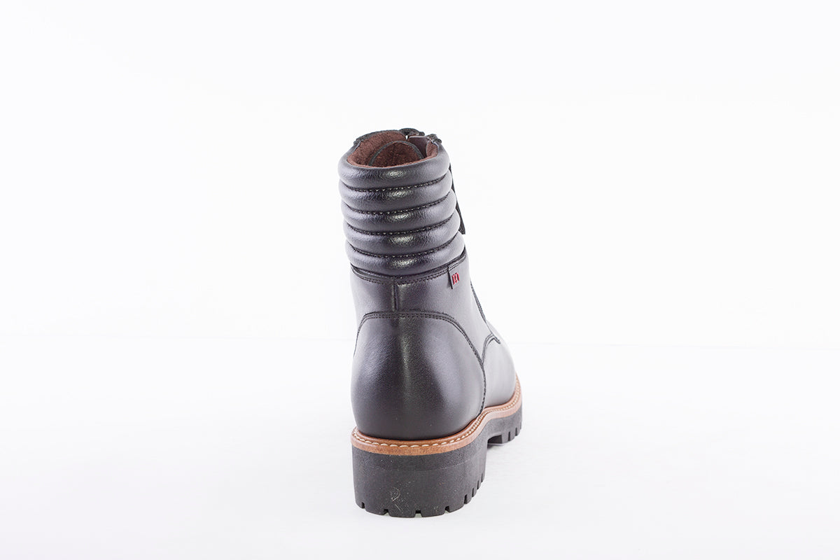 PEPE MENARGUES - 20309 LOW HEEL LACED ANKLE BOOT WITH SIDE ZIP - BLACK LEATHER