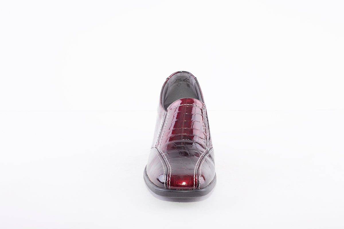 SUAVE - ROSEBUD SLIP ON LOW WEDGE COMFORT SHOE - BURGANDY