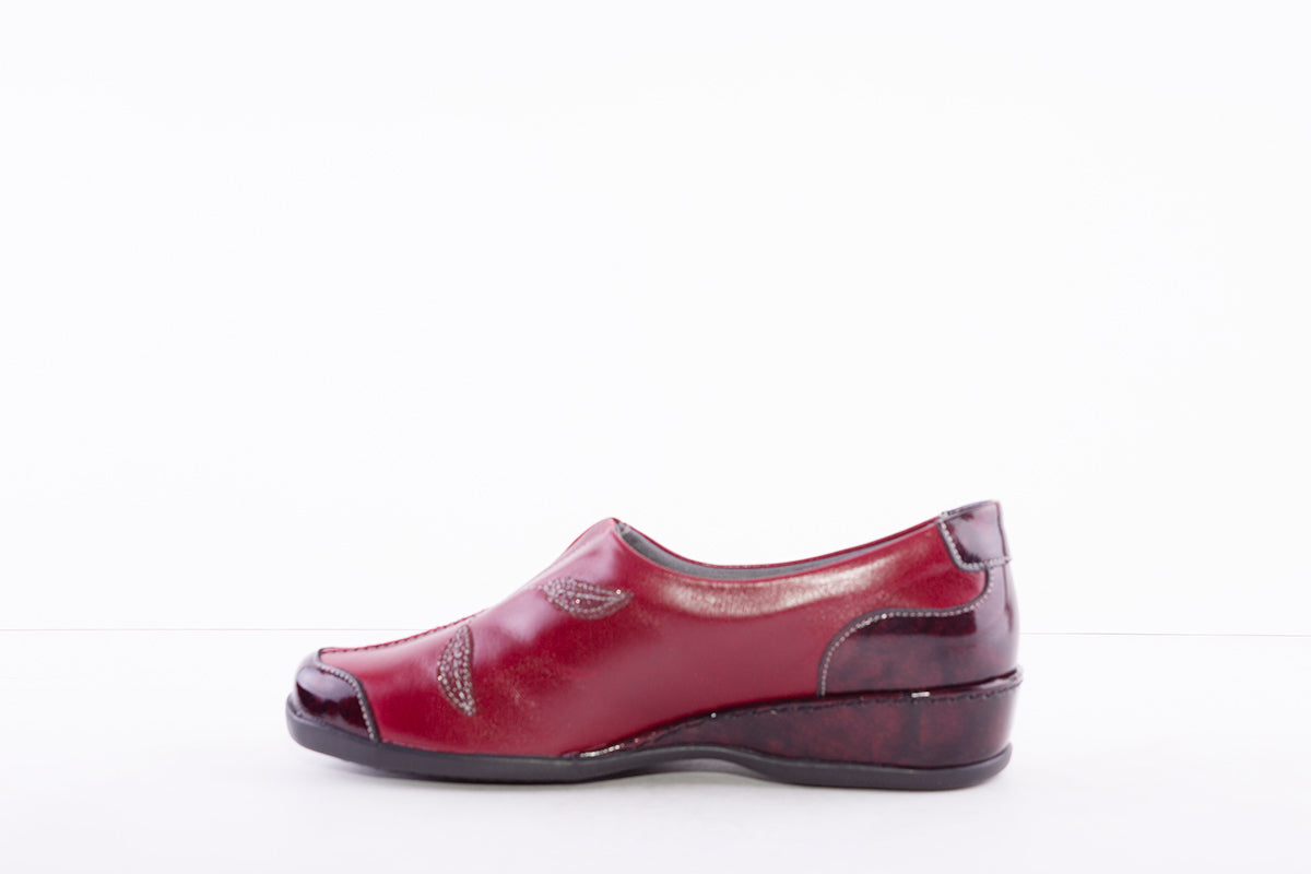 SUAVE - ANNUAL SLIP ON COMFORT SHOE - BURGANDY