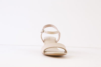 TAMARIS - 28232-418 MEDIUM BLOCK HEEL SANDAL - CREAM
