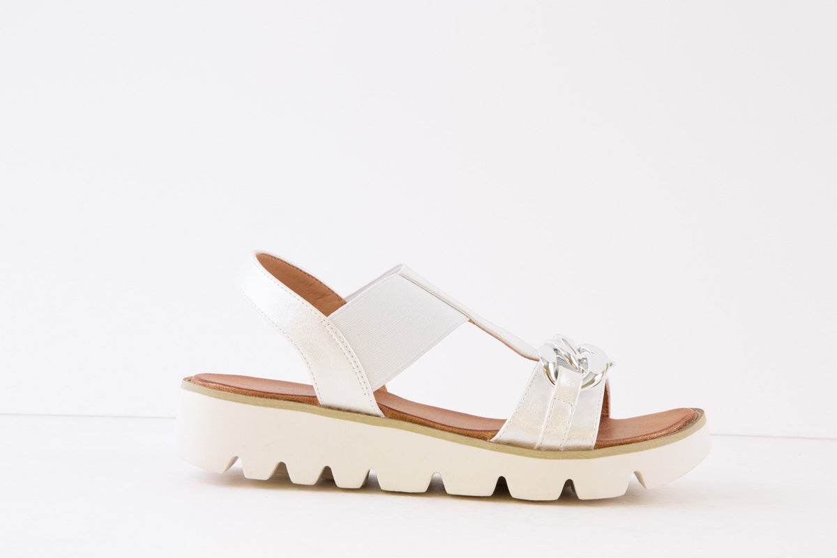 HEAVENLY FEET - LULU FLAT FASHION SANDAL - SILVER